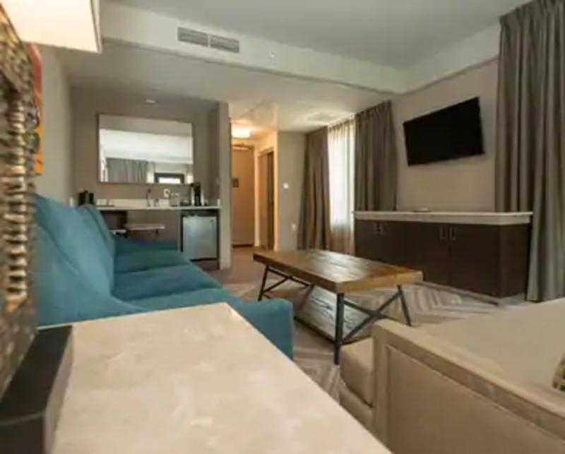 Hilton Garden Inn Mobile Downtown Exterior photo
